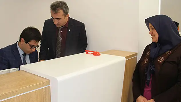 Yufka yaparak kazandığı 15 bin 805 lirayı Mehmetçik Vakfı'na bağışladı