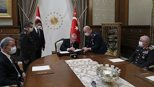 Yüksek Askeri Şura kararları açıklandı