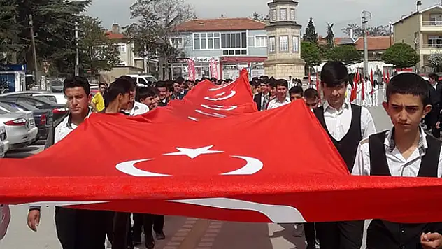 Yunak'ta 100. yıl coşkusu