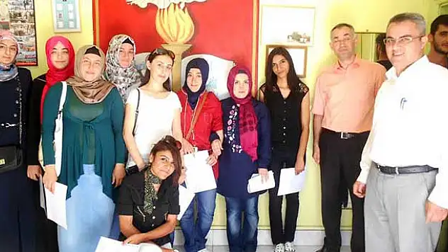 Yunak'ta İşkur Destekli Ön Muhasebe Kursu Sona Erdi