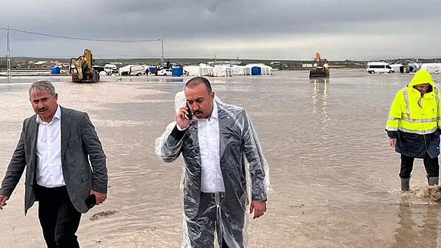 Yunak'ta afet sonrası seferberlik: Yaralar sarılıyor