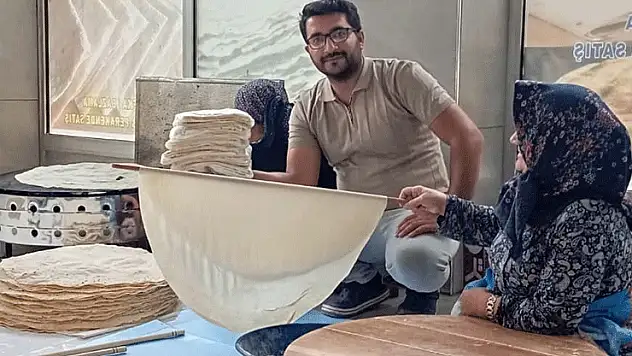 Yunak'ta genç girişimci çocukluk hayalini kurduğu işletmeyle gerçeğe dönüştürdü