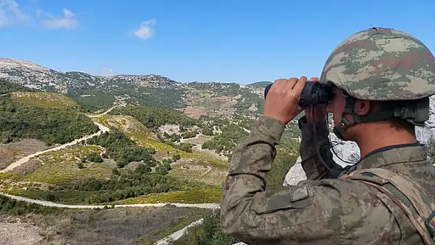 Yunanistan ve Irak sınırlarında 1'i FETÖ üyesi, 5 kişi yakalandı
