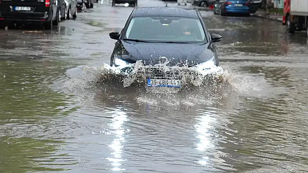 Yurdun bazı bölgelerinde sağanak etkili oldu
