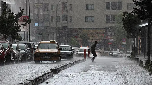 Yurdun doğu kesimindeki bazı iller için kuvvetli sağanak uyarısı
