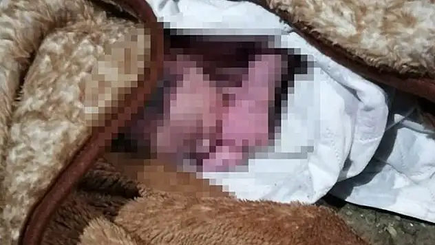 Yürek sızlatan görüntü! Bahçede yeni doğmuş bebek bulundu