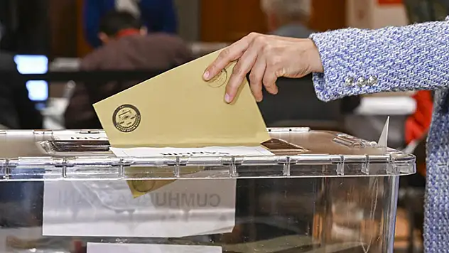 Yurt dışı oylarında ikinci tur: Tüm zamanların ilk gün rekoru kırıldı
