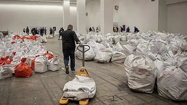 Yurt dışı temsilciliklerde kullanılan 1 milyon 817 bin oyun tasnifine başlandı
