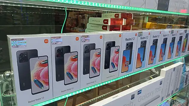 Yurt dışından gelen telefonların kayıt süresi uzatıldı
