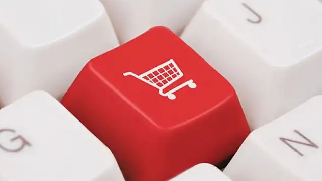 Yurtdışından vergisiz alışveriş sınırı düşürüldü