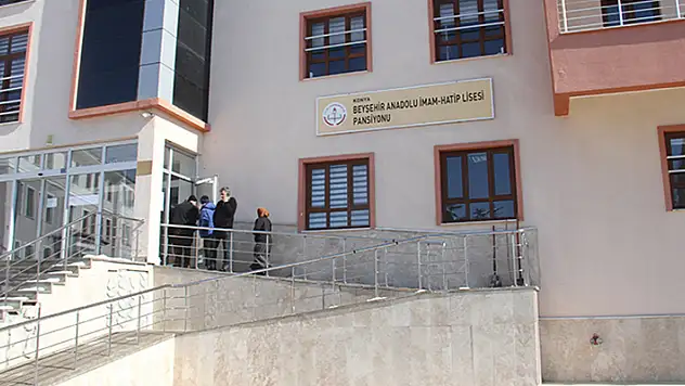Yurtta kalan depremzede aileler Beyşehir'e veda ediyor
