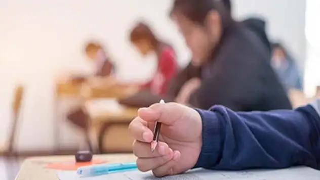 Yüz yüze sınavda öğrencileri bekleyen sınıfta kalma tehlikesi
