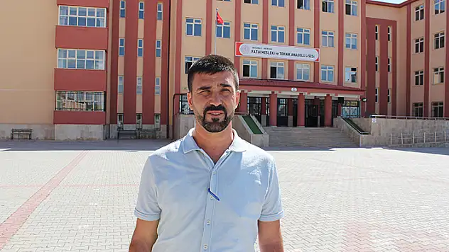 Yüzde 66 görme engelli öğretmen, spor kulübünün başkanı ve sporcusu
