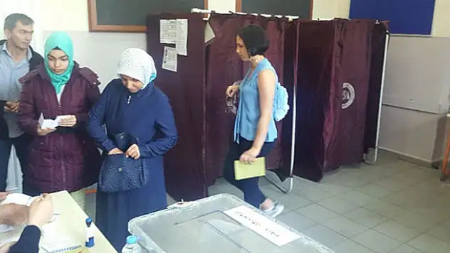 Zehra Çilingiroğlu oyunu eve götürüyordu