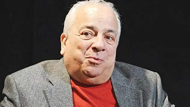 Zeki Alasya vefat etti