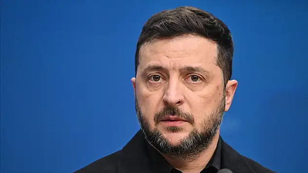 Zelenskiy, F-16, Gripen ve Rafale gibi 250 savaş uçağı almayı planladıklarını belirtti