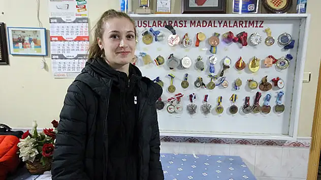Zeliha Ağrıs, gözünü olimpiyatlara çevirdi