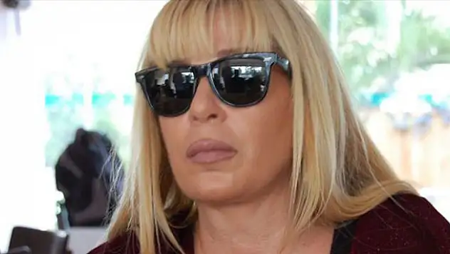 Zerrin Özer'den kötü haber
