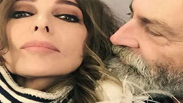 Zerrin Tekindor ile Haluk Bilginer'den aşk selfie'si