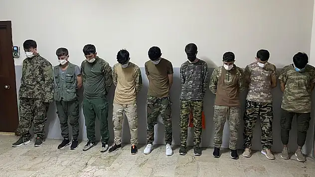 Zeytinburnu'nda dolaşan askeri kamuflajlı Afgan göçmenler hakkında sınır dışı işlemleri başlatıldı