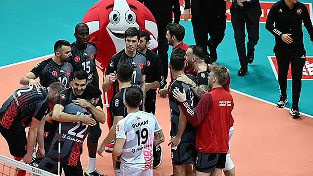 Ziraat Bankkart, CEV Erkekler Şampiyonlar Ligi çeyrek final ilk maçını kazandı
