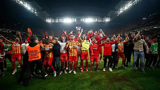 Ziraat Türkiye Kupası'nda ilk finalist Kayserispor
