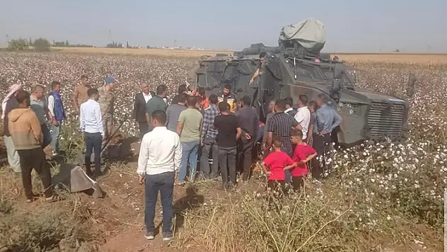 Zırhlı araç tarlaya devrildi 3 asker yaralandı

