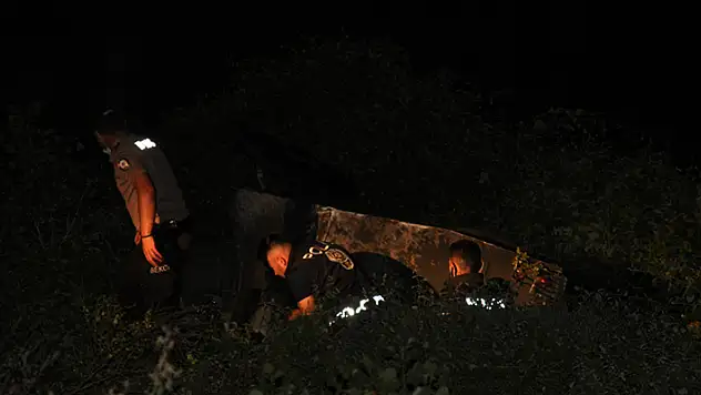 Zırhlı askeri araç şarampole devrildi: 3 asker yaralı

