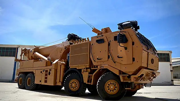 Zırhlı askeri araçların 'cankurtaran'ı kışla yolunda