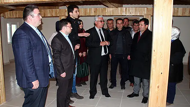 Ziya Altunyaldız'dan Yunak'a ziyaret