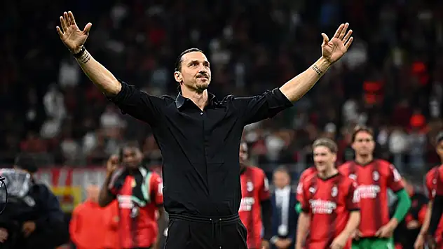 Zlatan İbrahimovic, futbolu bıraktı
