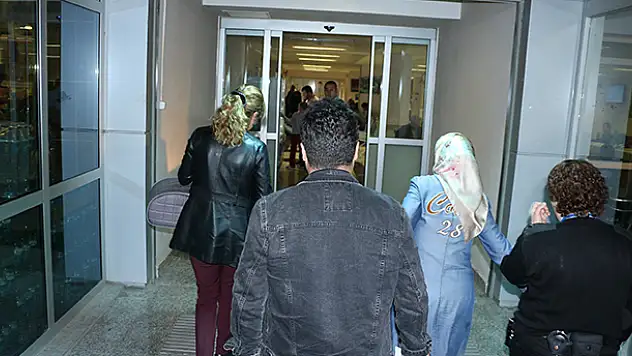 Zonguldak'ta FETÖ'den aranan kadın hastaneye doğuma gelince yakalandı