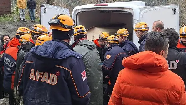 Zonguldak'ta göçük altında kalan anne ve oğlunun cenazeleri çıkarıldı
