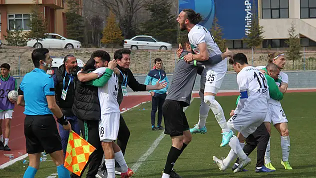 Zorluklara rağmen ligde kaldık
