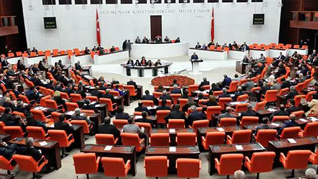 Zorunlu Bireysel Emeklilik Meclis'ten geçti