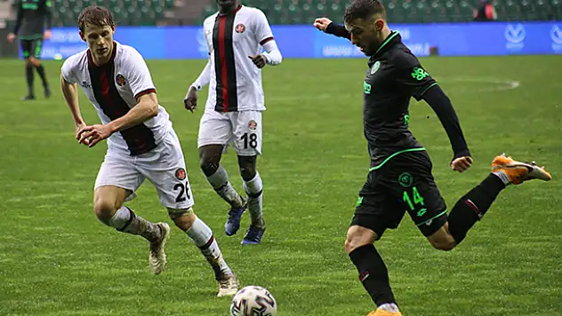 Zymer, ilk asistini yaptı