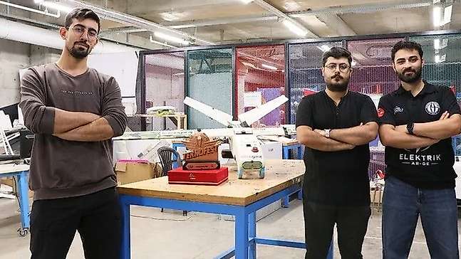 Gaziantep'te öğrenciler yerli savaşan İHA geliştirdi