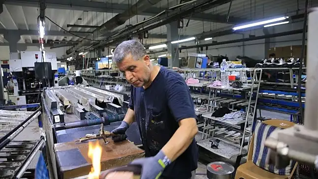 Türkiye'de geliştirildi! Ayakkabı üretiminde ezber bozan makine