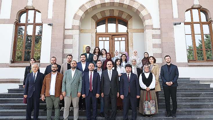 Genç kalemler Konya'da: Başkan Altay'dan medeniyet vurgusu