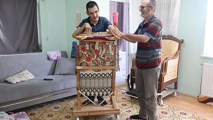 Konya'da bir babanın ömürlük nöbeti: Engelli oğlu için düzenek geliştirdi