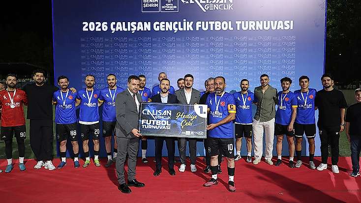 Konya'da futbol şöleni: Rekabet ve dostluk bir arada yaşandı