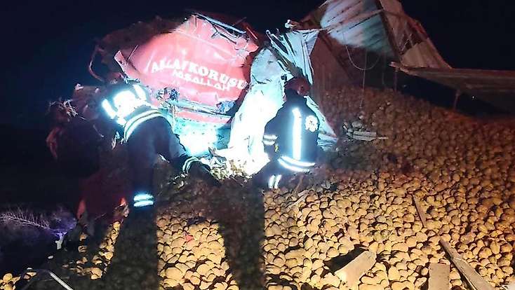 Konya’da gece yarısı feci çarpışma: 1 ölü, 1 yaralı