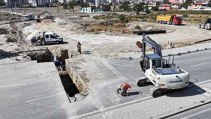 Konya’da içme suyu hatları yenilendi