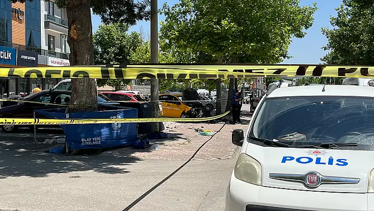 Konya'da kahreden kaza! Ticari taksinin çarptığı anne ile kızı öldü