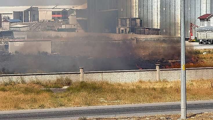 Konya'da ot yangını paniği