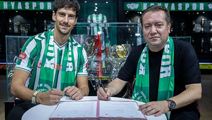 Konyaspor'da beklenen imza geldi! Jevtovic'le anlaşma sağlandı