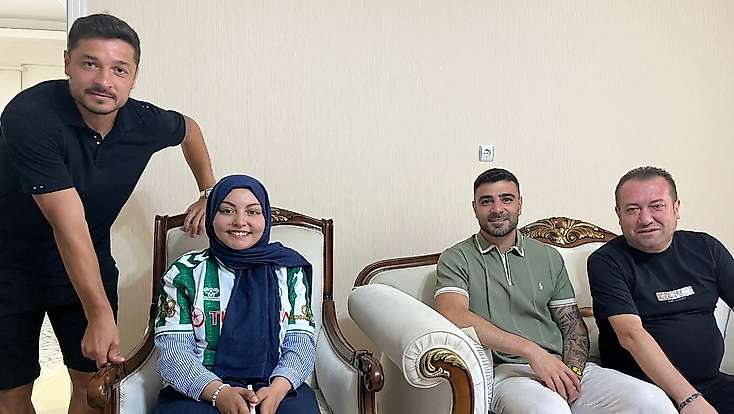Konyaspor'dan taraftarına duygulandıran ziyaret