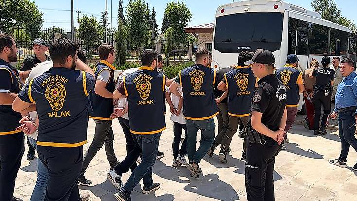 Milyonluk sahte bankacı şebekesine Konya dahil beş ilde darbe