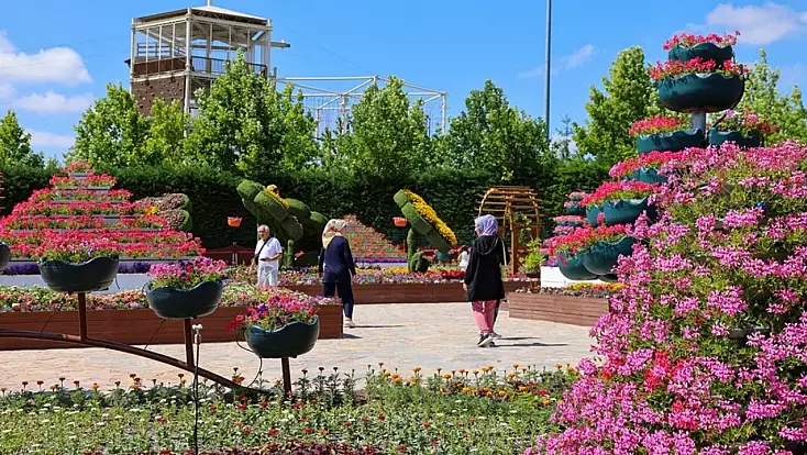 Türkiye’nin en büyüğü Konya’da ziyarete açıldı