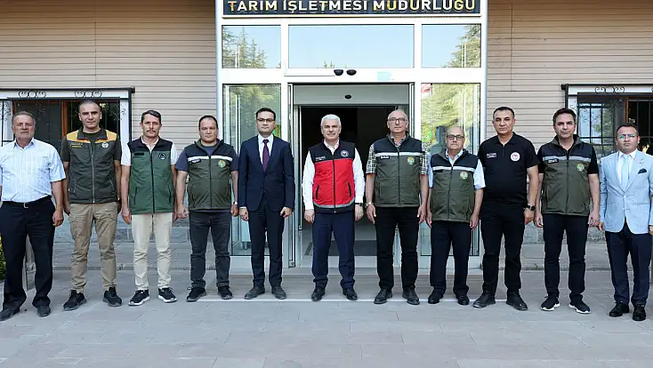 Vali Akın'dan hasat sezonuna yakın takip